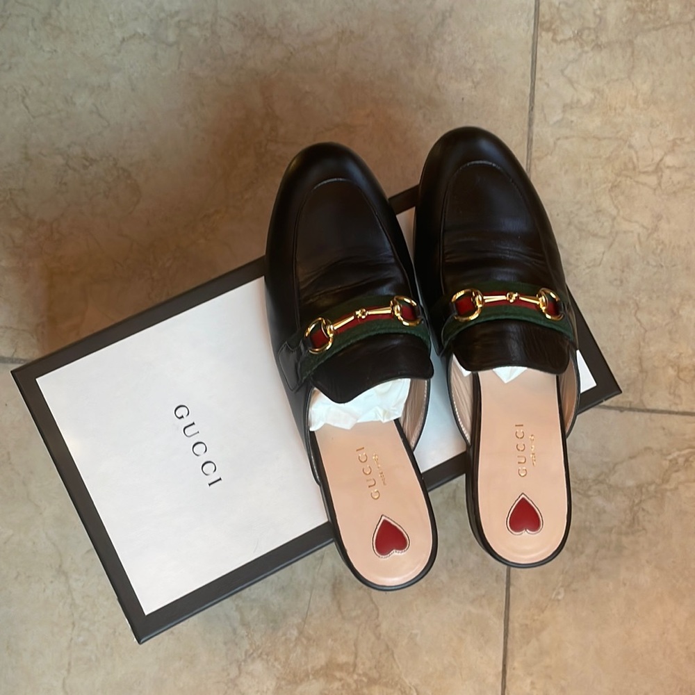 Gucci slippers size 38